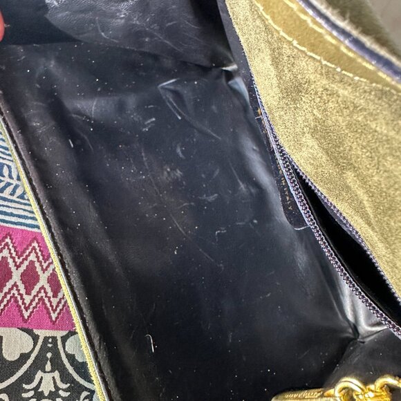 Salvatore Ferragamo Olive Green Suede Crossbody Shoulder Bag, Vintage, Rare - Picture 12 of 15